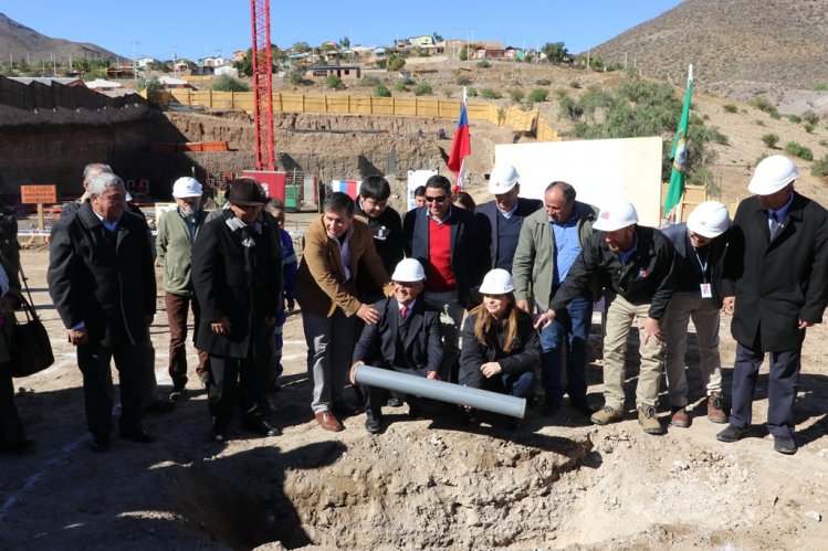 MÁS DE 5 MIL HABITANTES DE RÍO HURTADO RECIBIRÁN UNA MEJOR ATENCIÓN EN NUEVO CESFAM DE PICHASCA MÁS DE 5 MIL HABITANTES DE RÍO HURTADO RECIBIRÁN UNA MEJOR ATENCIÓN EN NUEVO CESFAM DE PICHASCA