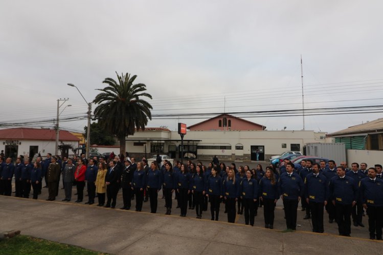 INTENDENTA LUCÍA PINTO PARTICIPA EN FORMACIÓN SOLEMNE DE LA POLICÍA DE INVESTIGACIONES