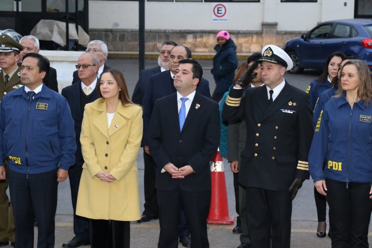 INTENDENTA LUCÍA PINTO PARTICIPA EN FORMACIÓN SOLEMNE DE LA POLICÍA DE INVESTIGACIONES