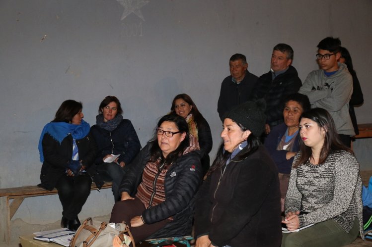 GOBIERNO SE REÚNE CON LOCALIDADES RURALES DE LA COMUNA DE LA SERENA GOBIERNO SE REÚNE CON LOCALIDADES RURALES DE LA COMUNA DE LA SERENA