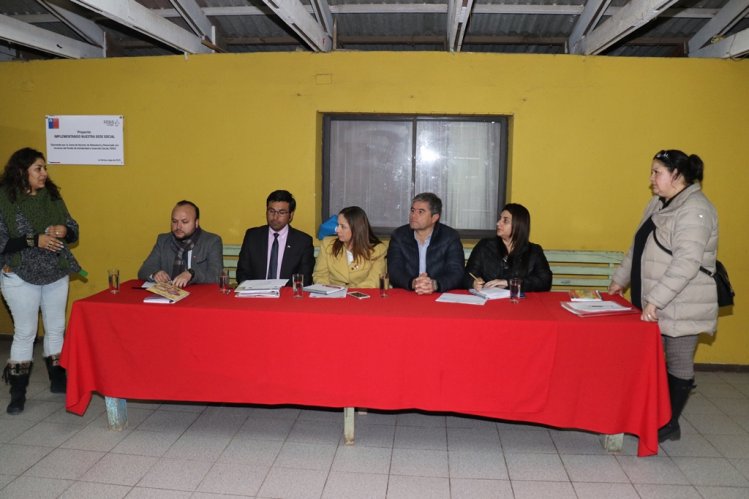 GOBIERNO SE REÚNE CON LOCALIDADES RURALES DE LA COMUNA DE LA SERENA GOBIERNO SE REÚNE CON LOCALIDADES RURALES DE LA COMUNA DE LA SERENA