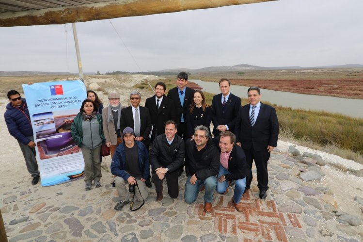 GOBIERNO DECLARA HUMEDALES DE TONGOY COMO SANTUARIO DE LA NATURALEZA GOBIERNO DECLARA HUMEDALES DE TONGOY COMO SANTUARIO DE LA NATURALEZA