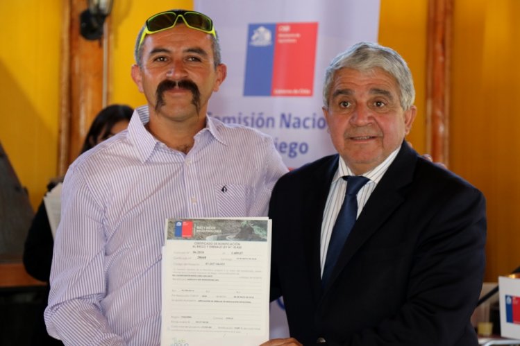 GOBIERNO ENTREGA MÁS DE $2.800 MILLONES PARA PROYECTOS DE REGANTES DE LA REGIÓN DE COQUIMBO GOBIERNO ENTREGA MÁS DE $2.800 MILLONES PARA PROYECTOS DE REGANTES DE LA REGIÓN DE COQUIMBO