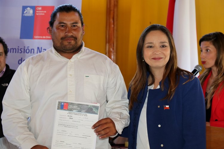 GOBIERNO ENTREGA MÁS DE $2.800 MILLONES PARA PROYECTOS DE REGANTES DE LA REGIÓN DE COQUIMBO GOBIERNO ENTREGA MÁS DE $2.800 MILLONES PARA PROYECTOS DE REGANTES DE LA REGIÓN DE COQUIMBO
