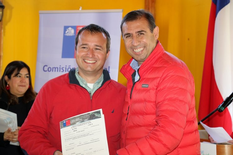 GOBIERNO ENTREGA MÁS DE $2.800 MILLONES PARA PROYECTOS DE REGANTES DE LA REGIÓN DE COQUIMBO GOBIERNO ENTREGA MÁS DE $2.800 MILLONES PARA PROYECTOS DE REGANTES DE LA REGIÓN DE COQUIMBO