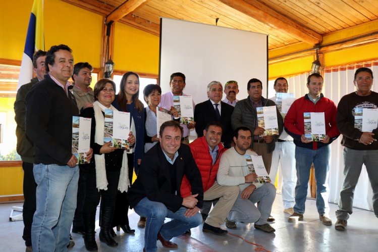 GOBIERNO ENTREGA MÁS DE $2.800 MILLONES PARA PROYECTOS DE REGANTES DE LA REGIÓN DE COQUIMBO GOBIERNO ENTREGA MÁS DE $2.800 MILLONES PARA PROYECTOS DE REGANTES DE LA REGIÓN DE COQUIMBO
