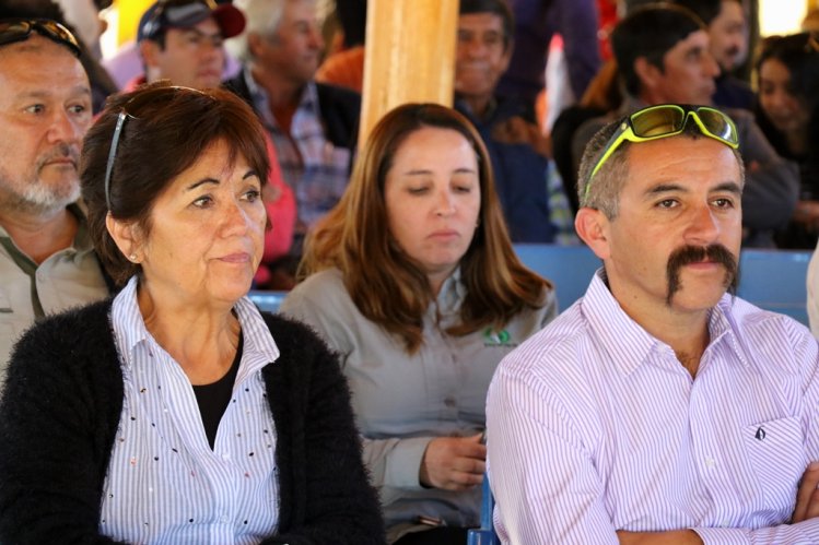 GOBIERNO ENTREGA MÁS DE $2.800 MILLONES PARA PROYECTOS DE REGANTES DE LA REGIÓN DE COQUIMBO GOBIERNO ENTREGA MÁS DE $2.800 MILLONES PARA PROYECTOS DE REGANTES DE LA REGIÓN DE COQUIMBO