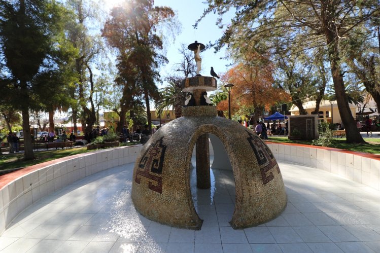 INAUGURAN NUEVA IMAGEN PARA LA PLAZA DE ARMAS EN COMBARBALÁ