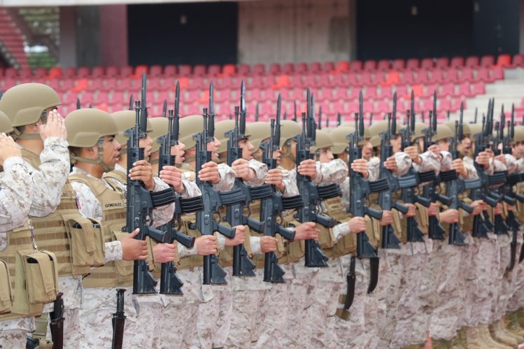 MÁS DE 330 SOLDADOS REALIZARON TRADICIONAL JURAMENTO A LA BANDERA