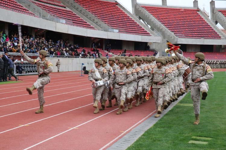 MÁS DE 330 SOLDADOS REALIZARON TRADICIONAL JURAMENTO A LA BANDERA