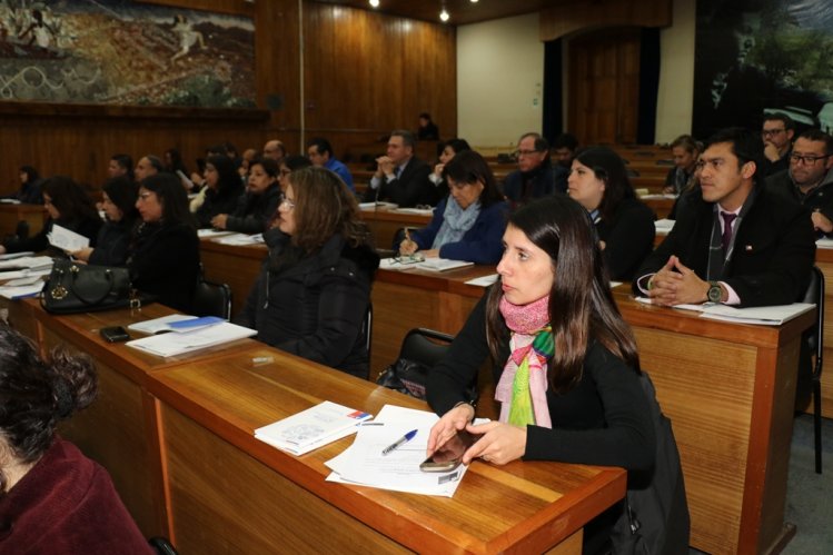 GOBIERNO CAPACITA A SUS FUNCIONARIOS EN PROBIDAD ADMINISTRATIVA Y TRANSPARENCIA DE LA FUNCIÓN PÚBLICA GOBIERNO CAPACITA A SUS FUNCIONARIOS EN PROBIDAD ADMINISTRATIVA Y TRANSPARENCIA DE LA FUNCIÓN PÚBLICA