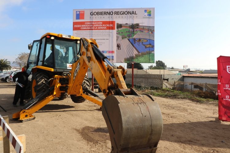 INICIAN OBRAS DE PASEO MIRADOR PARA EL SECTOR LA PAMPA DE LA SERENA