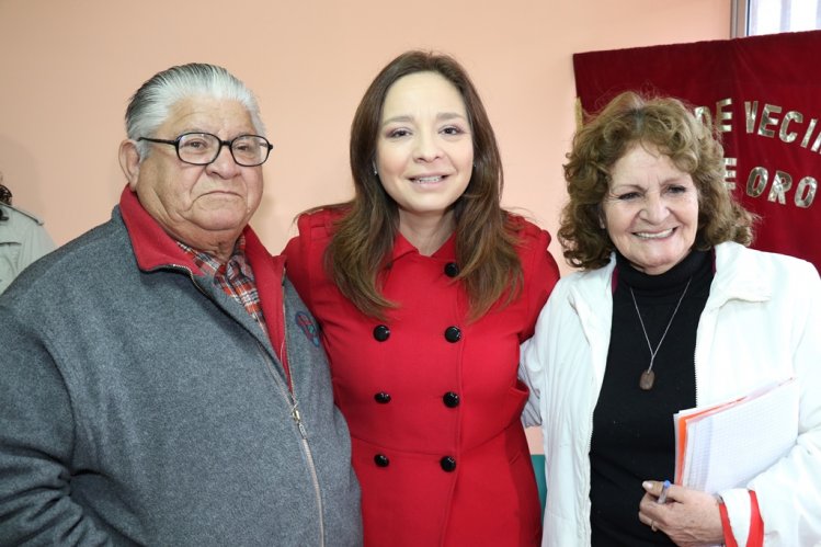 INTENDENTA LUCÍA PINTO INICIA AUDIENCIAS VECINALES EN TERRENO INTENDENTA LUCÍA PINTO INICIA AUDIENCIAS VECINALES EN TERRENO