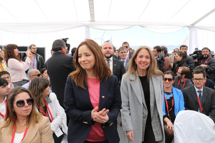 GOBIERNO DESTACA PUESTA EN MARCHA DE NUEVO PARQUE EÓLICO Y PROMUEVE LAS INICIATIVAS RENOVABLES GOBIERNO DESTACA PUESTA EN MARCHA DE NUEVO PARQUE EÓLICO Y PROMUEVE LAS INICIATIVAS RENOVABLES