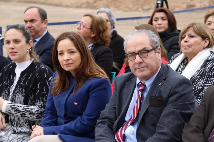 PROYECTO PARA NUEVO HOSPITAL DE LA SERENA INCLUIRÁ ESPERADO CENTRO ONCOLÓGICO PROYECTO PARA NUEVO HOSPITAL DE LA SERENA INCLUIRÁ ESPERADO CENTRO ONCOLÓGICO