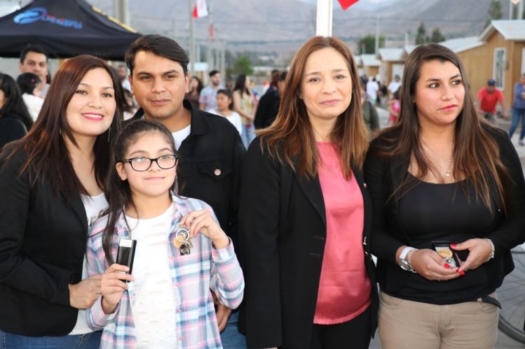 INAUGURAN PROYECTO HABITACIONAL PARA 158 FAMILIAS DE VICUÑA INAUGURAN PROYECTO HABITACIONAL PARA 158 FAMILIAS DE VICUÑA