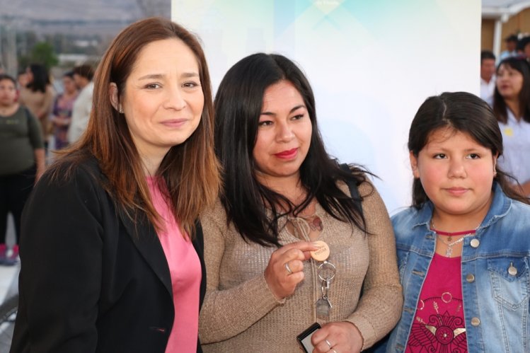 INAUGURAN PROYECTO HABITACIONAL PARA 158 FAMILIAS DE VICUÑA INAUGURAN PROYECTO HABITACIONAL PARA 158 FAMILIAS DE VICUÑA