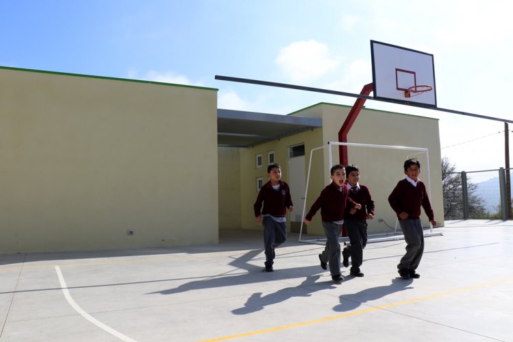 NUEVA ESCUELA RURAL EN MONTE PATRIA POTENCIARÁ LA EDUCACIÓN PÚBLICA EN LAS ZONAS APARTADAS NUEVA ESCUELA RURAL EN MONTE PATRIA POTENCIARÁ LA EDUCACIÓN PÚBLICA EN LAS ZONAS APARTADAS