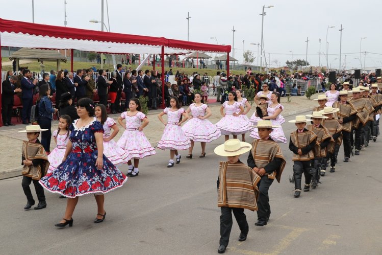 MÁS DE 70 INSTITUCIONES PARTICIPARON EN EL TRADICIONAL DESFILE CÍVICO COMUNITARIO DE LAS COMPAÑÍAS