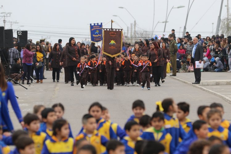 MÁS DE 70 INSTITUCIONES PARTICIPARON EN EL TRADICIONAL DESFILE CÍVICO COMUNITARIO DE LAS COMPAÑÍAS