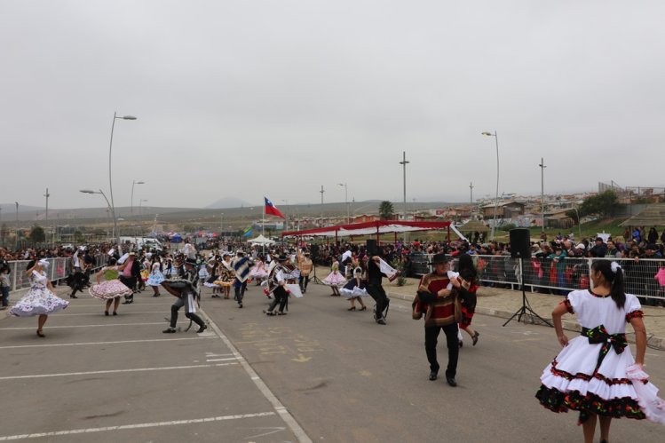 MÁS DE 70 INSTITUCIONES PARTICIPARON EN EL TRADICIONAL DESFILE CÍVICO COMUNITARIO DE LAS COMPAÑÍAS