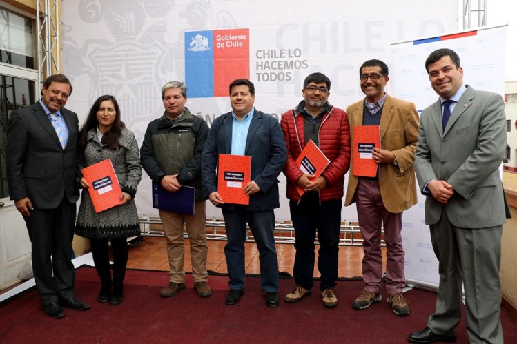 MEDIOS DE COMUNICACIÓN REGIONALES SE ADJUDICAN RECURSOS PARA POTENCIAR SU LABOR INFORMATIVA MEDIOS DE COMUNICACIÓN REGIONALES SE ADJUDICAN RECURSOS PARA POTENCIAR SU LABOR INFORMATIVA