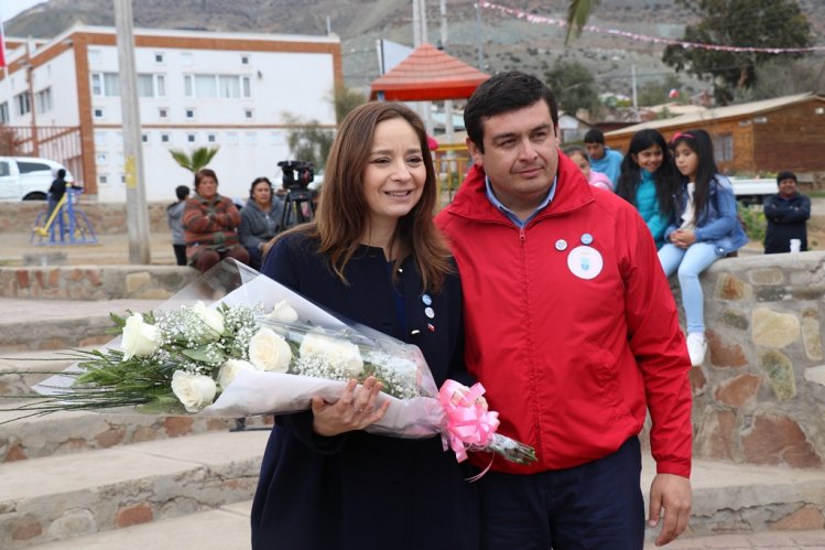 VECINOS DE LA HIGUERA CELEBRAN INICIO DE OBRAS PARA TENER SISTEMA DE ALCANTARILLADO