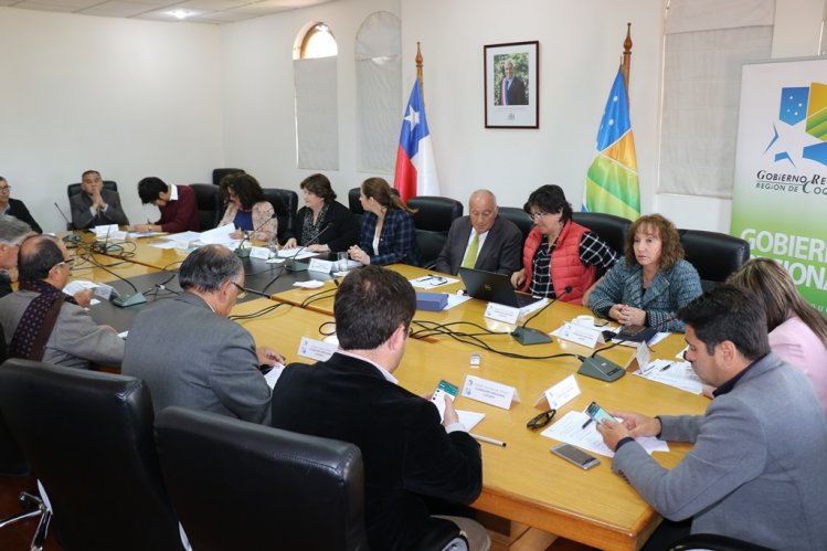 GOBIERNO REGIONAL EXTIENDE POR TRES MESES EL PROGRAMA DE EMPLEOS DE EMERGENCIA GOBIERNO REGIONAL EXTIENDE POR TRES MESES EL PROGRAMA DE EMPLEOS DE EMERGENCIA