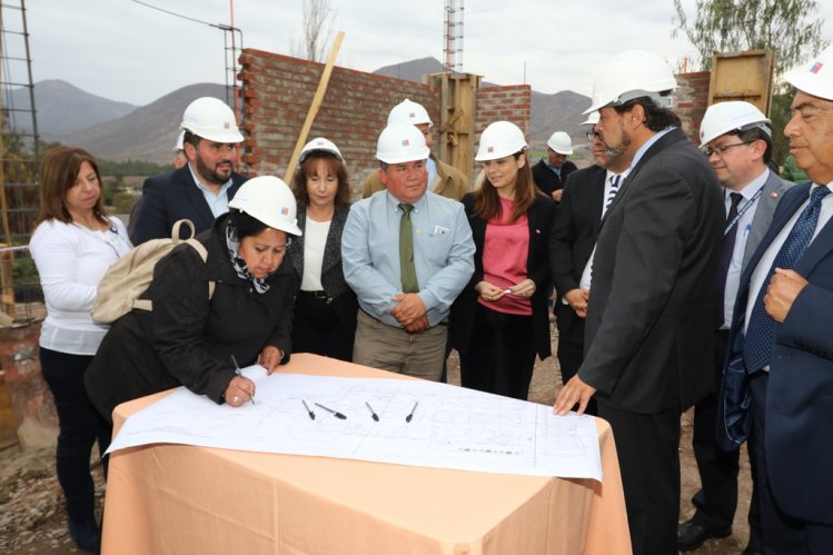 CON INSTALACIÓN DE PRIMERA PIEDRA PARTEN LAS OBRAS DEL NUEVO SERVICIO DE ALTA RESOLUTIVIDAD DE MONTE PATRIA CON INSTALACIÓN DE PRIMERA PIEDRA PARTEN LAS OBRAS DEL NUEVO SERVICIO DE ALTA RESOLUTIVIDAD DE MONTE PATRIA