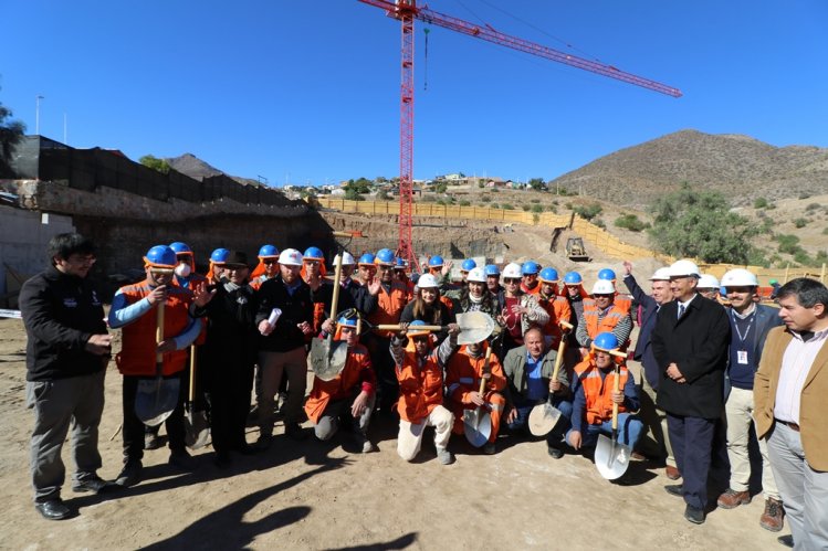 REGIÓN DE COQUIMBO DISMINUYE SU TASA DE DESEMPLEO Y CREA MÁS DE 13 MIL NUEVOS PUESTOS DE TRABAJO REGIÓN DE COQUIMBO DISMINUYE SU TASA DE DESEMPLEO Y CREA MÁS DE 13 MIL NUEVOS PUESTOS DE TRABAJO