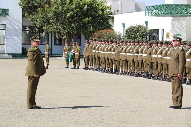 GENERAL ROLANDO CASANUEVA ENTREGÓ EL MANDO DE LA IV ZONA DE CARABINEROS “COQUIMBO”