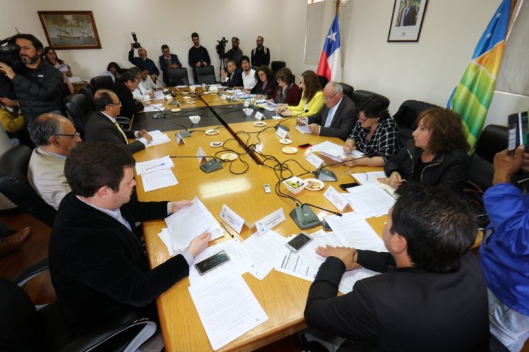 GOBIERNO REGIONAL APROBÓ CARTERA DE 56 INICIATIVAS FINANCIADAS A TRAVÉS DEL FNDR 2019 GOBIERNO REGIONAL APROBÓ CARTERA DE 56 INICIATIVAS FINANCIADAS A TRAVÉS DEL FNDR 2019