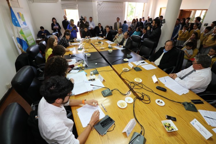 GOBIERNO REGIONAL APROBÓ CARTERA DE 56 INICIATIVAS FINANCIADAS A TRAVÉS DEL FNDR 2019 GOBIERNO REGIONAL APROBÓ CARTERA DE 56 INICIATIVAS FINANCIADAS A TRAVÉS DEL FNDR 2019