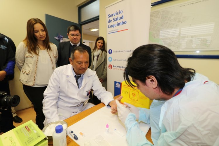 SERVICIOS DE ATENCIÓN PRIMARIA Y HOSPITALES COMUNITARIOS DE LA REGIÓN CONTARÁN CON TEST RÁPIDO DE DETECCIÓN DE VIH SERVICIOS DE ATENCIÓN PRIMARIA Y HOSPITALES COMUNITARIOS DE LA REGIÓN CONTARÁN CON TEST RÁPIDO DE DETECCIÓN DE VIH