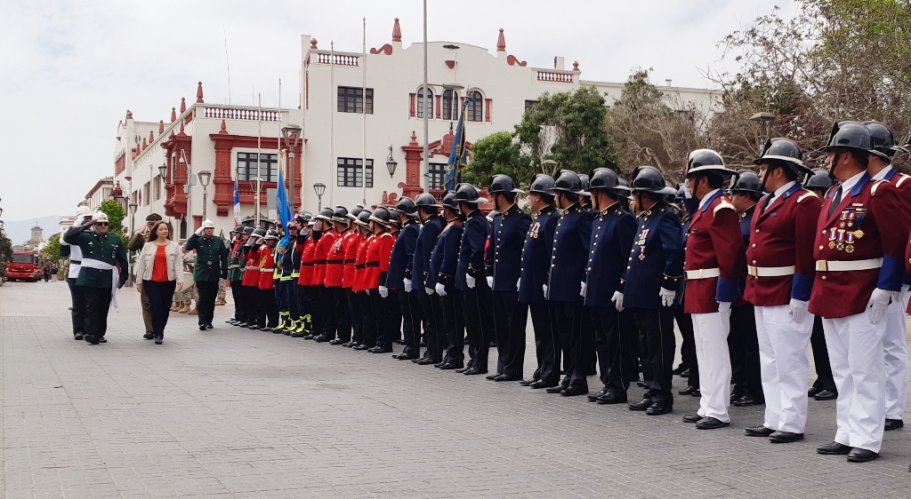 BOMBEROS DE LA SERENA CELEBRA SUS 144 AÑOS DE EXISTENCIA