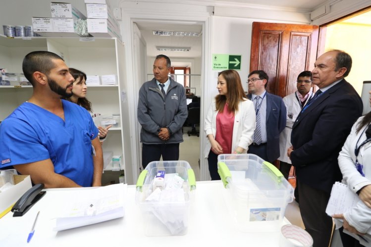 GOBIERNO ABRE FARMACIA SATÉLITE PARA AGILIZAR ENTREGA DE MEDICAMENTOS EN HOSPITAL DE LA SERENA