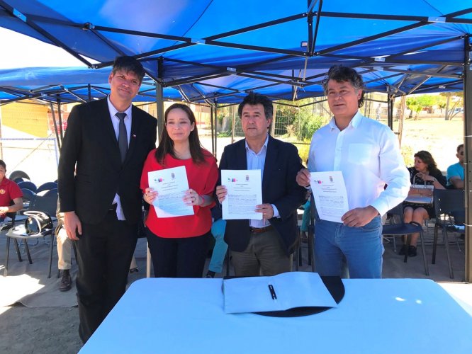 CON LA PLANTACIÓN DE 300 ÁRBOLES PARTE EL PLAN DE FORESTACIÓN DE ANDACOLLO