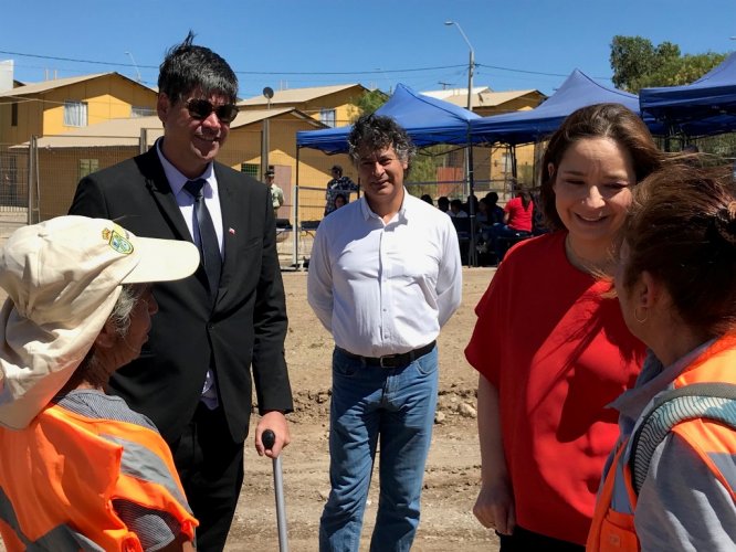 CON LA PLANTACIÓN DE 300 ÁRBOLES PARTE EL PLAN DE FORESTACIÓN DE ANDACOLLO