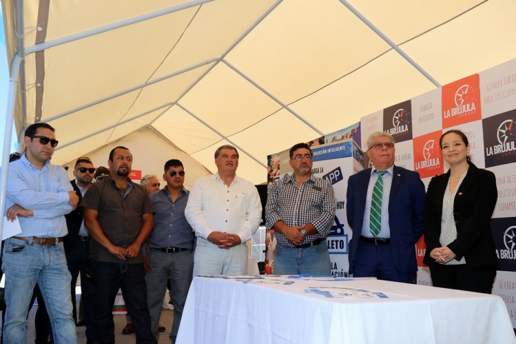 CON MODERNA APLICACIÓN DE CELULAR MEJORARÁN EL SERVICIO DE TRANSPORTE MENOR DE PASAJEROS CON MODERNA APLICACIÓN DE CELULAR MEJORARÁN EL SERVICIO DE TRANSPORTE MENOR DE PASAJEROS