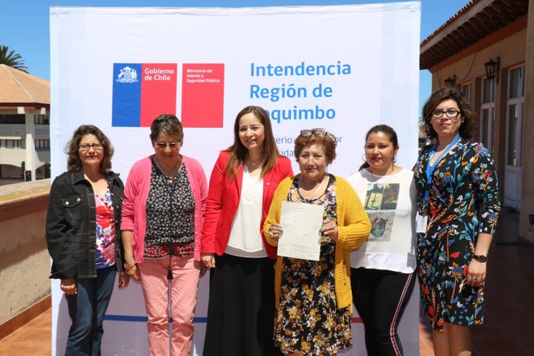ORGANIZACIONES SOCIALES DE ELQUI Y CHOAPA RECIBEN APOYO DEL FONDO SOCIAL PRESIDENTE DE LA REPÚBLICA ORGANIZACIONES SOCIALES DE ELQUI Y CHOAPA RECIBEN APOYO DEL FONDO SOCIAL PRESIDENTE DE LA REPÚBLICA
