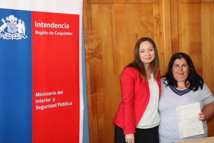 ORGANIZACIONES SOCIALES DE ELQUI Y CHOAPA RECIBEN APOYO DEL FONDO SOCIAL PRESIDENTE DE LA REPÚBLICA ORGANIZACIONES SOCIALES DE ELQUI Y CHOAPA RECIBEN APOYO DEL FONDO SOCIAL PRESIDENTE DE LA REPÚBLICA