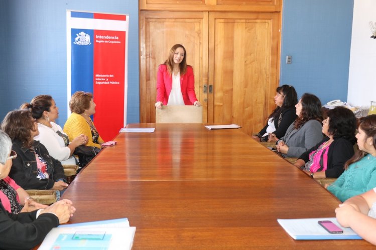 ORGANIZACIONES SOCIALES DE ELQUI Y CHOAPA RECIBEN APOYO DEL FONDO SOCIAL PRESIDENTE DE LA REPÚBLICA ORGANIZACIONES SOCIALES DE ELQUI Y CHOAPA RECIBEN APOYO DEL FONDO SOCIAL PRESIDENTE DE LA REPÚBLICA