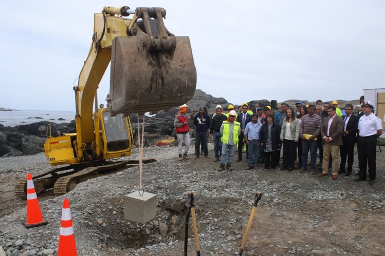 OBRAS PÚBLICAS INICIA CONSTRUCCIÓN DE OBRAS TERRESTRES DE CALETA EL APOLILLADO EN LA HIGUERA