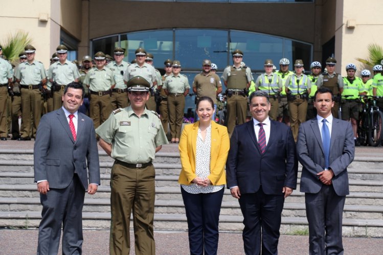 MÁS DE 130 CARABINEROS RESGUARDARÁN LA SEGURIDAD DE LOS HABITANTES DE LA REGIÓN DURANTE LAS COMPRAS NAVIDEÑAS MÁS DE 130 CARABINEROS RESGUARDARÁN LA SEGURIDAD DE LOS HABITANTES DE LA REGIÓN DURANTE LAS COMPRAS NAVIDEÑAS
