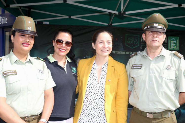 MÁS DE 130 CARABINEROS RESGUARDARÁN LA SEGURIDAD DE LOS HABITANTES DE LA REGIÓN DURANTE LAS COMPRAS NAVIDEÑAS MÁS DE 130 CARABINEROS RESGUARDARÁN LA SEGURIDAD DE LOS HABITANTES DE LA REGIÓN DURANTE LAS COMPRAS NAVIDEÑAS