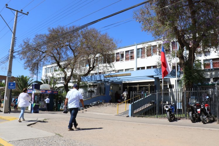 ANTIGUO HOSPITAL DE OVALLE SE CONVERTIRÁ EN UN CENTRO DE DÍA PARA ADULTOS MAYORES ANTIGUO HOSPITAL DE OVALLE SE CONVERTIRÁ EN UN CENTRO DE DÍA PARA ADULTOS MAYORES