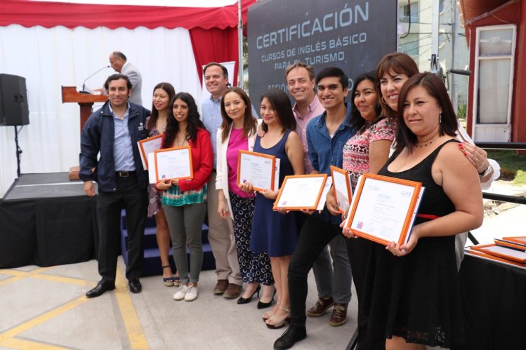 ALIANZA ENTRE SENCE Y TURISMO PERMITE QUE TRABAJADORES DE LA REGIÓN DE COQUIMBO SE PREPAREN PARA EL ECLIPSE SOLAR ALIANZA ENTRE SENCE Y TURISMO PERMITE QUE TRABAJADORES DE LA REGIÓN DE COQUIMBO SE PREPAREN PARA EL ECLIPSE SOLAR
