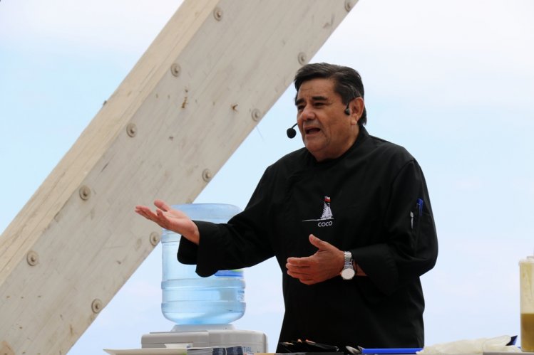 GOBIERNO CAPACITA A EMPRESARIOS GASTRONÓMICOS EN HOSPITALIDAD Y SERVICIO GOBIERNO CAPACITA A EMPRESARIOS GASTRONÓMICOS EN HOSPITALIDAD Y SERVICIO