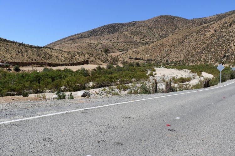 GOBIERNO PAVIMENTA CAMINOS RURALES EN CANELA