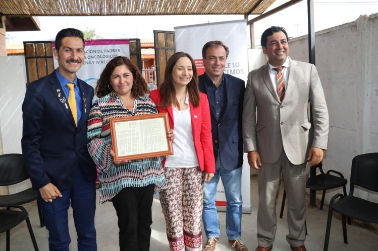 ORGANIZACIÓN DE PADRES DE NIÑOS ONCOLÓGICOS RECIBE INMUEBLE EN CONCESIÓN PARA INSTALAR SU SEDE ORGANIZACIÓN DE PADRES DE NIÑOS ONCOLÓGICOS RECIBE INMUEBLE EN CONCESIÓN PARA INSTALAR SU SEDE
